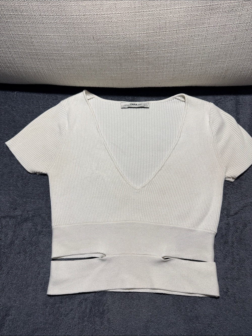 Zara Ribbed V-Neck Crop Top